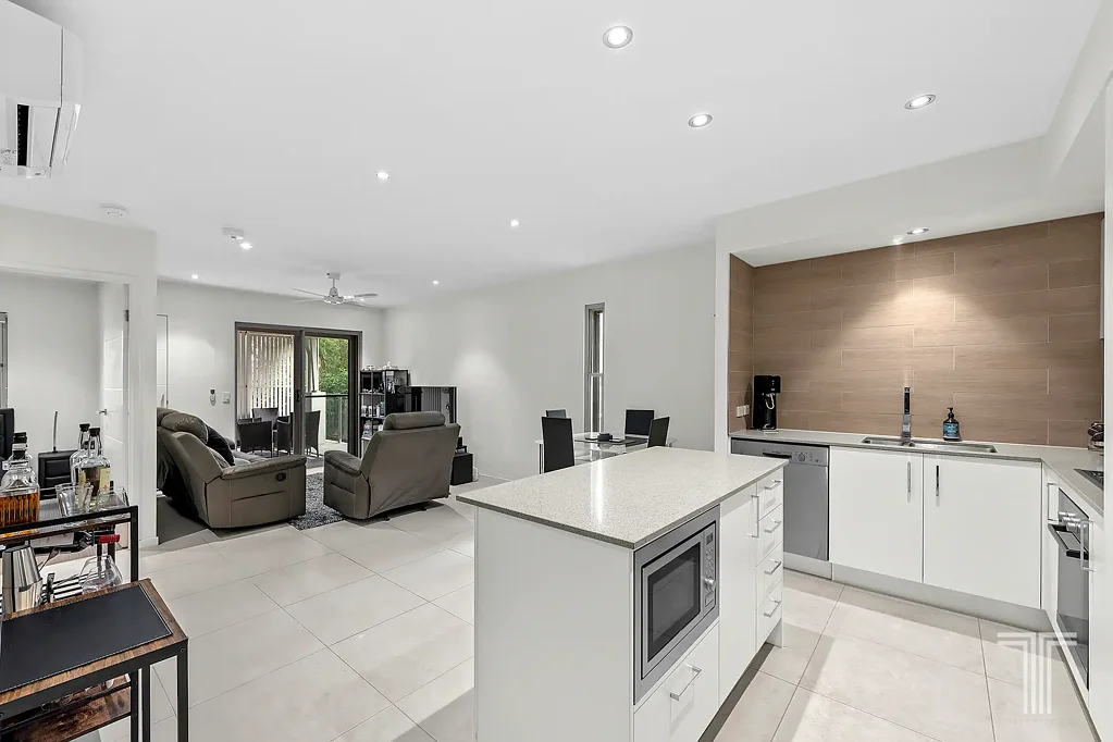 8/2 Little Bennett Street, Norman Park, QLD 4170
