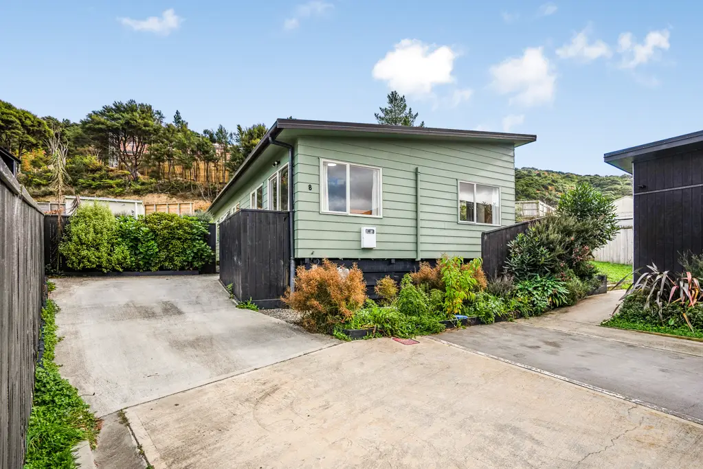 Wainuiomata 4બેડરૂમ Peaceful, Spacious & Packed with Potential!