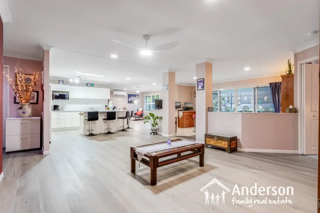 26 Trecarne Street, Bridgeman Downs, QLD 4035