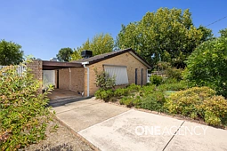 59 INGLIS STREET, Lake Albert