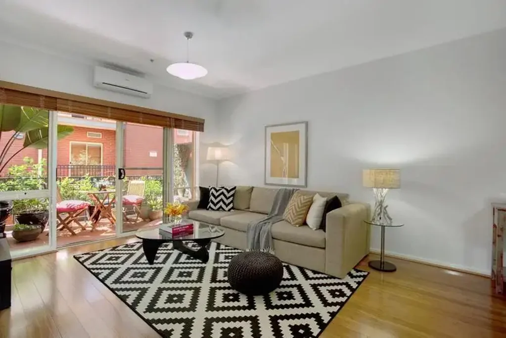 4/8 Mawbey Street, Kensington, VIC 3031