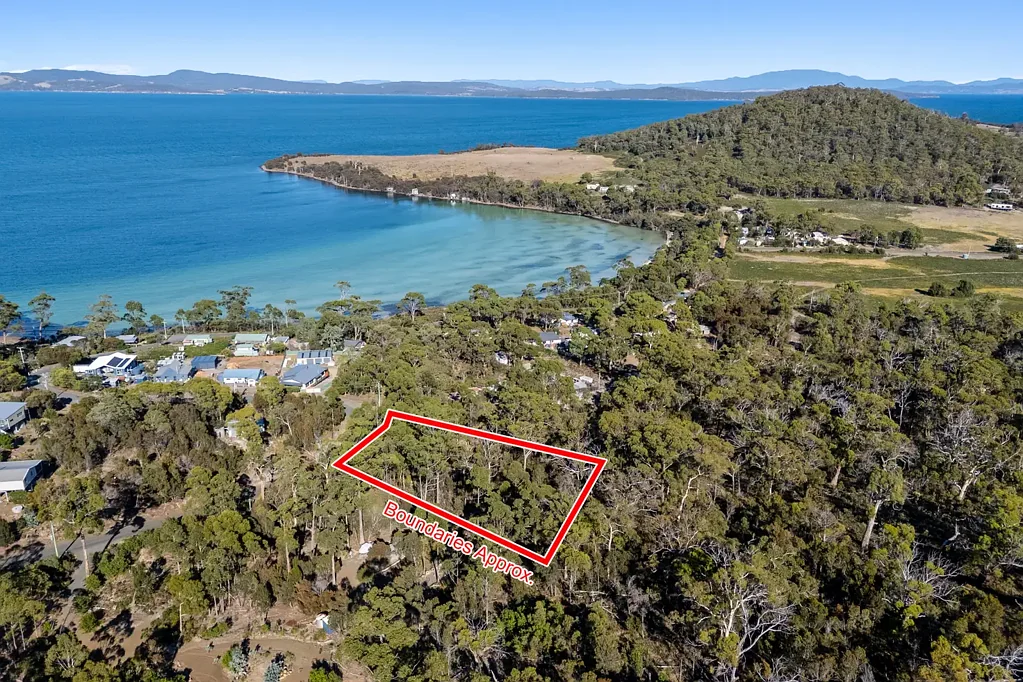 Murdunna  Walk to Sommers Bay Beach | 3,143m² Coastal Bushland Block