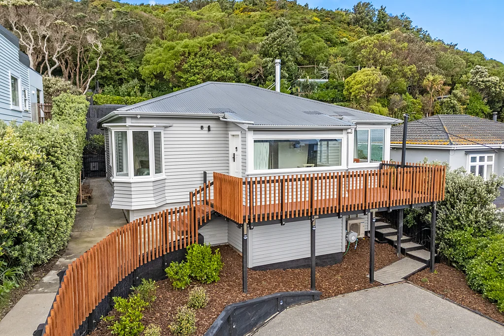 147 Severn Street, Island Bay, Wellington