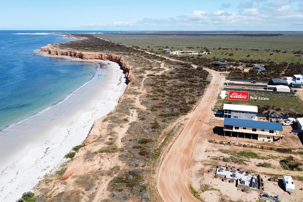 Port Gibbon OCEAN VIEWS