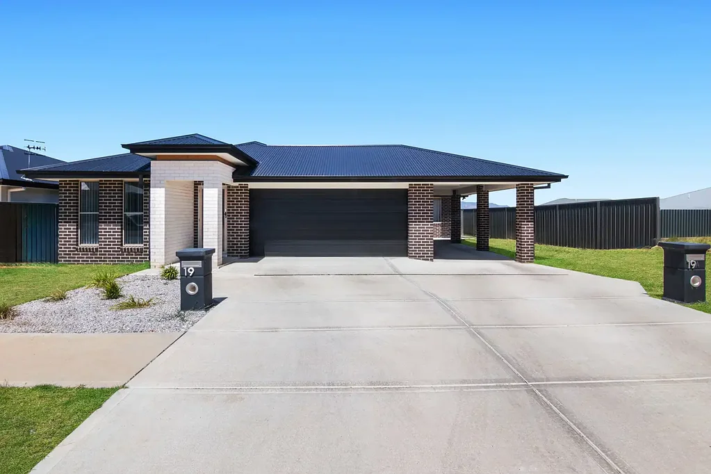 19-19a Davis Crescent, Mudgee, NSW 2850