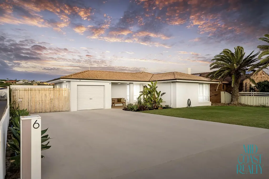 6 Nigel Crescent, Tarcoola Beach, WA 6530