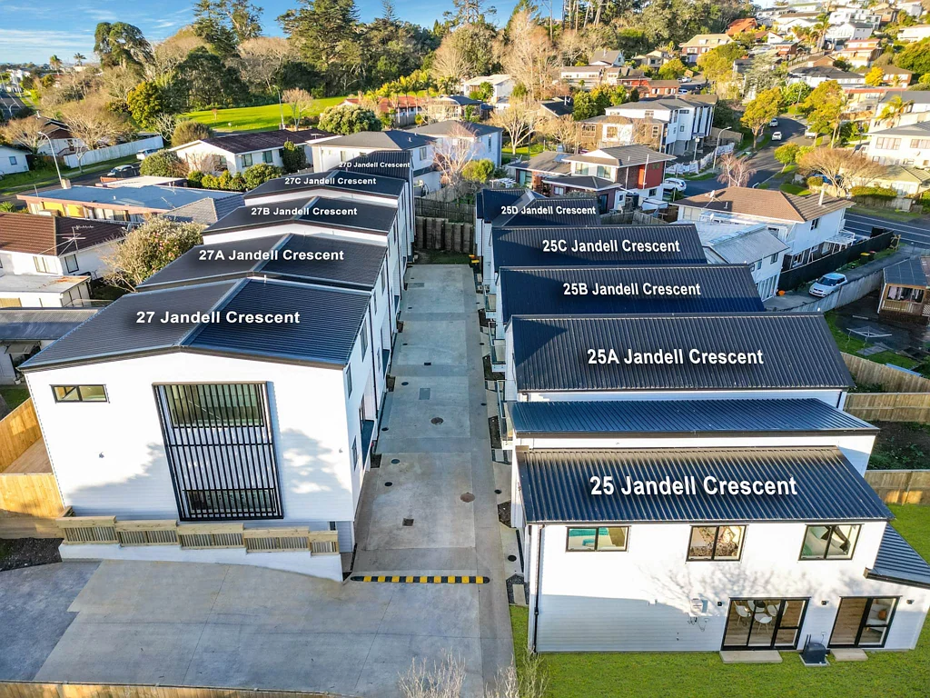 Bucklands Beach 4chambre Exceptional Living in Prestigious Macleans Zone