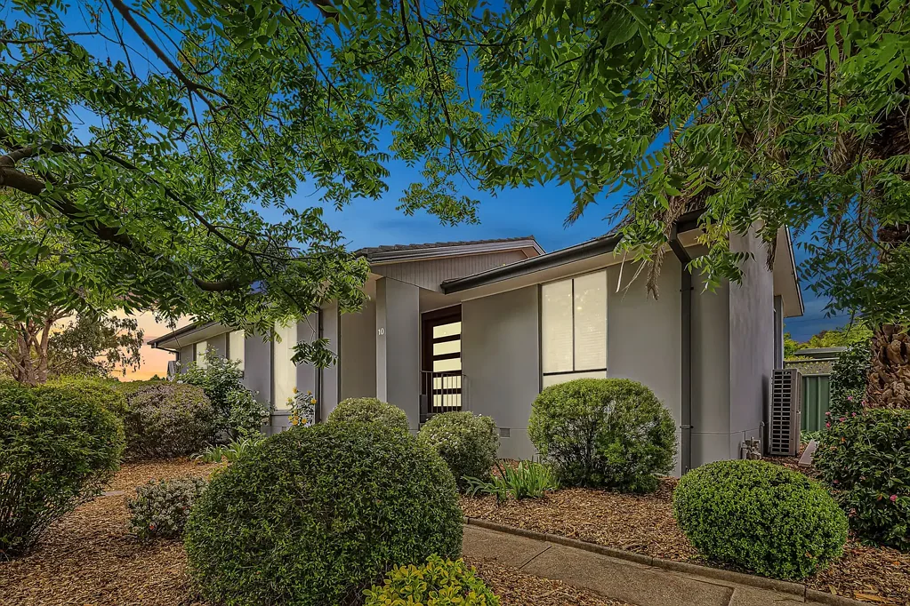 10 Cardew Crescent, Holder, ACT 2611