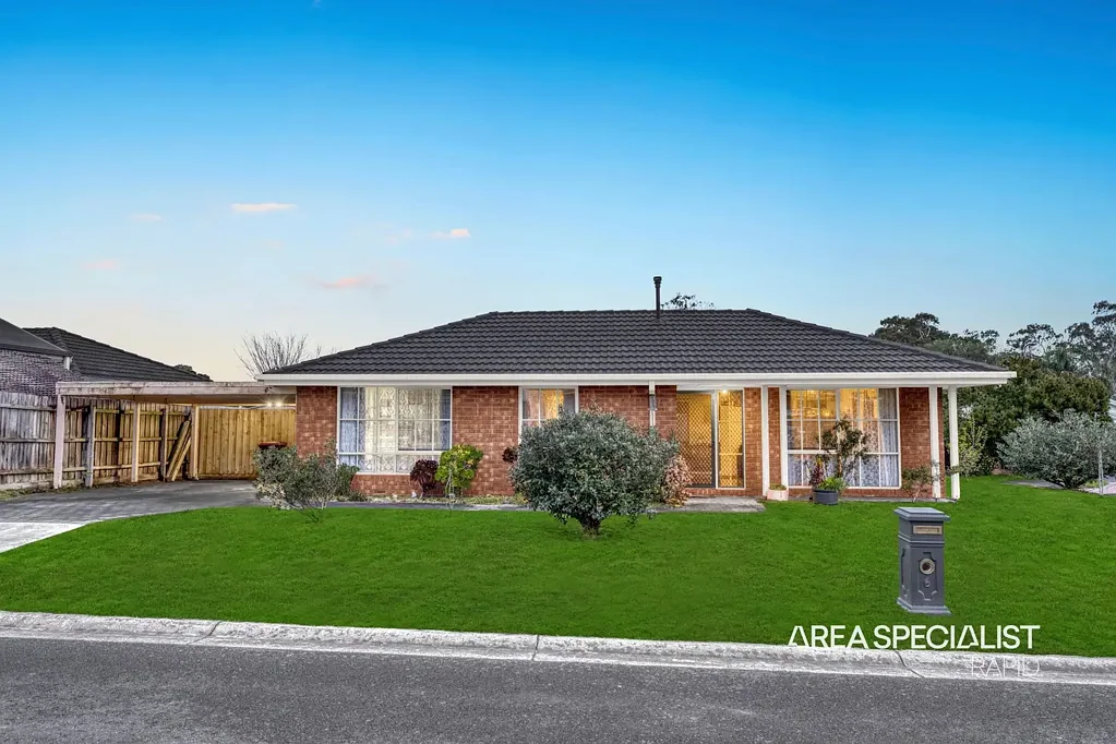 Hampton Park 3房 简介：位于 Hampton Park 便利地段的理想家庭住宅 The Brief:
Ideal Family Home in a Convenient Hampton Park Location
