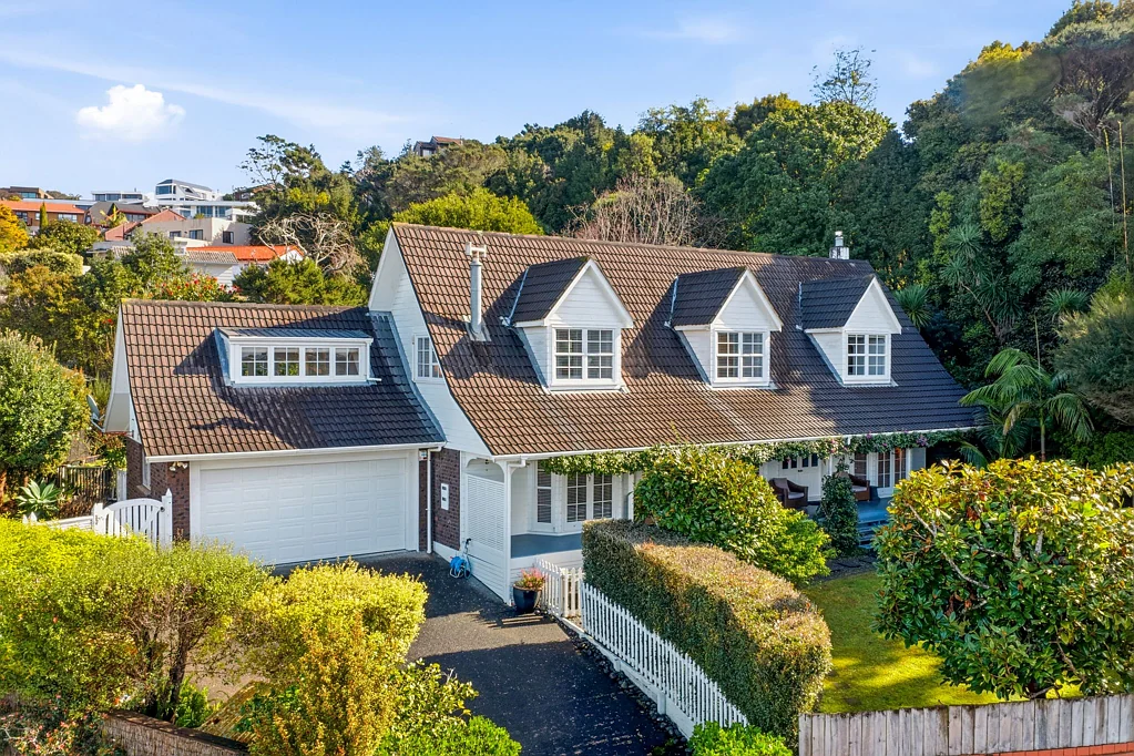 Chatswood 4غرفة نوم Simply Stunning Family Home in Chatswood!