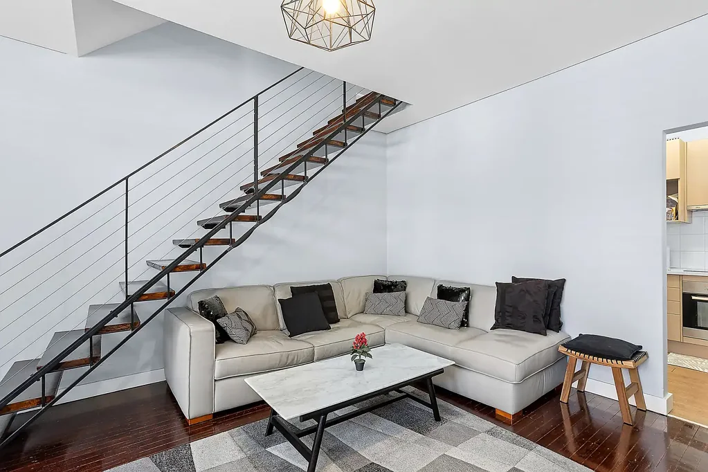 Sans Souci 2部屋 Two-storey apartment in prime beachside pocket