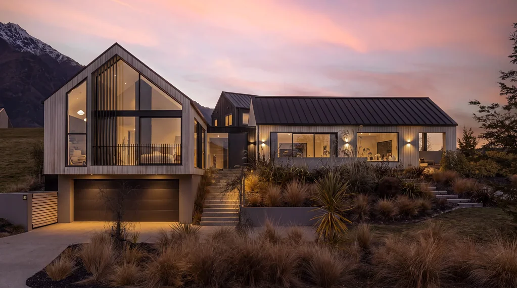 Jacks Point 3 Bedroom Architecturally Designed Mountain Home