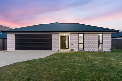 Cromwell 3 Bedroom Modern, low-maintenance living in Prospectors Park