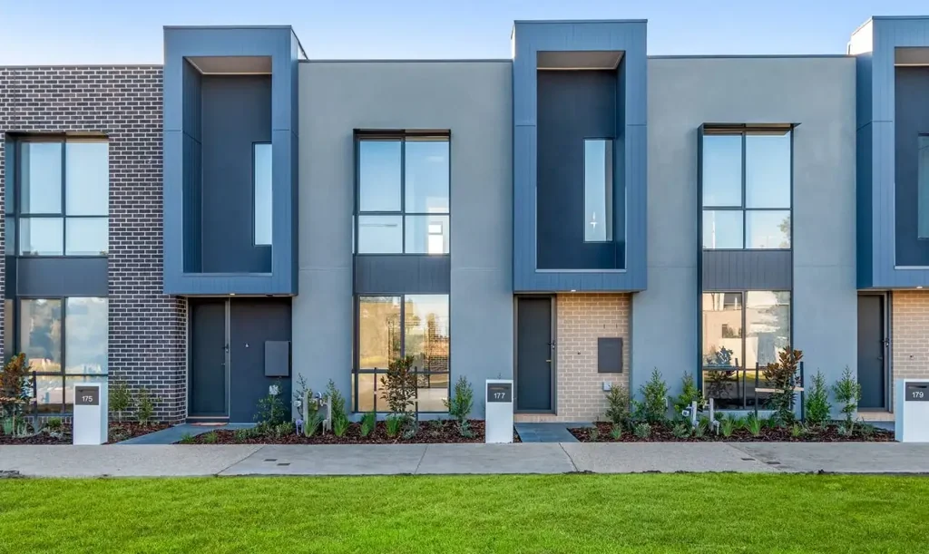 Park Facing Brand New Townhouse- Close to all amenities!