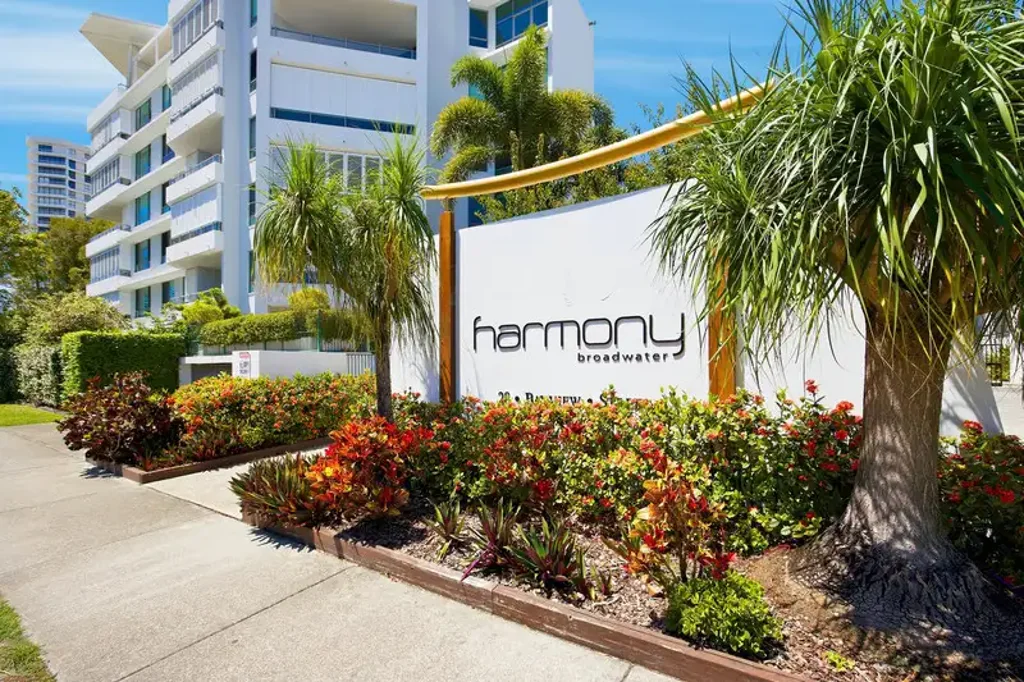 2D/28 Bayview Street, Runaway Bay, QLD 4216