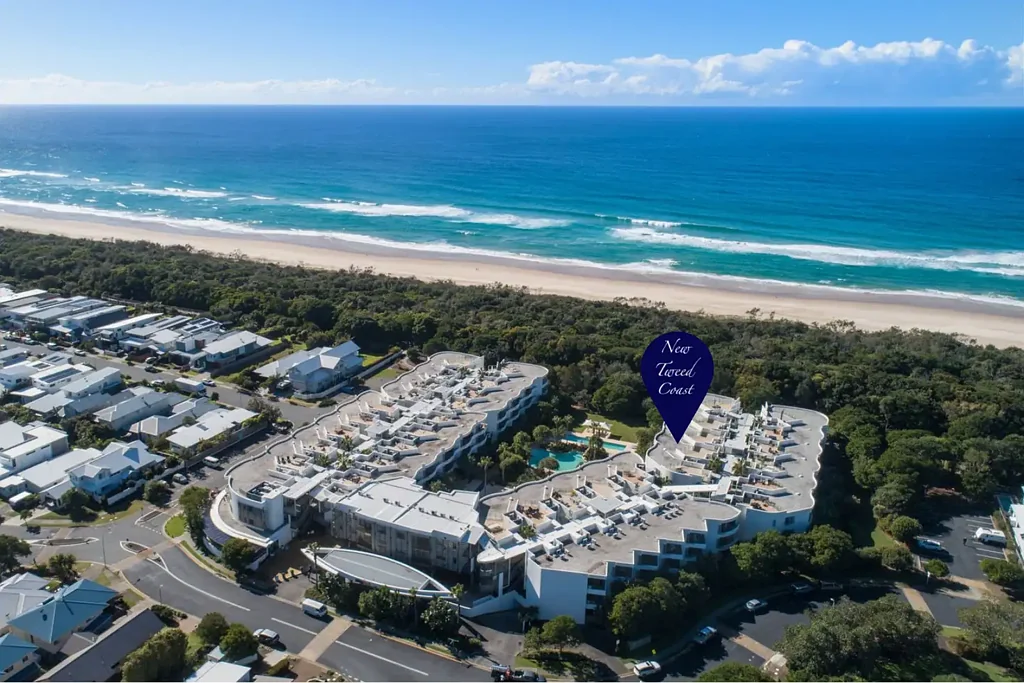 TOP FLOOR COTTON BEACH THREE BEDROOM APARTMENT