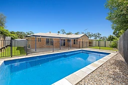 10 Pine Valley Drive, Joyner