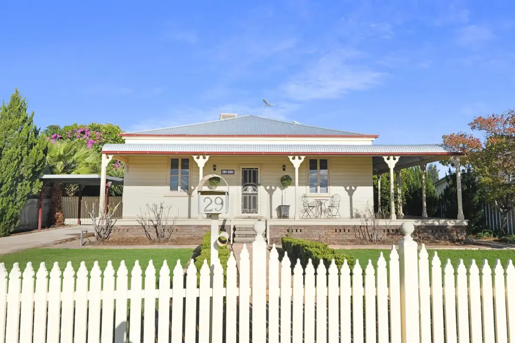 Narrabri 3部屋 A Sanctuary of Style, Space & Sunshine