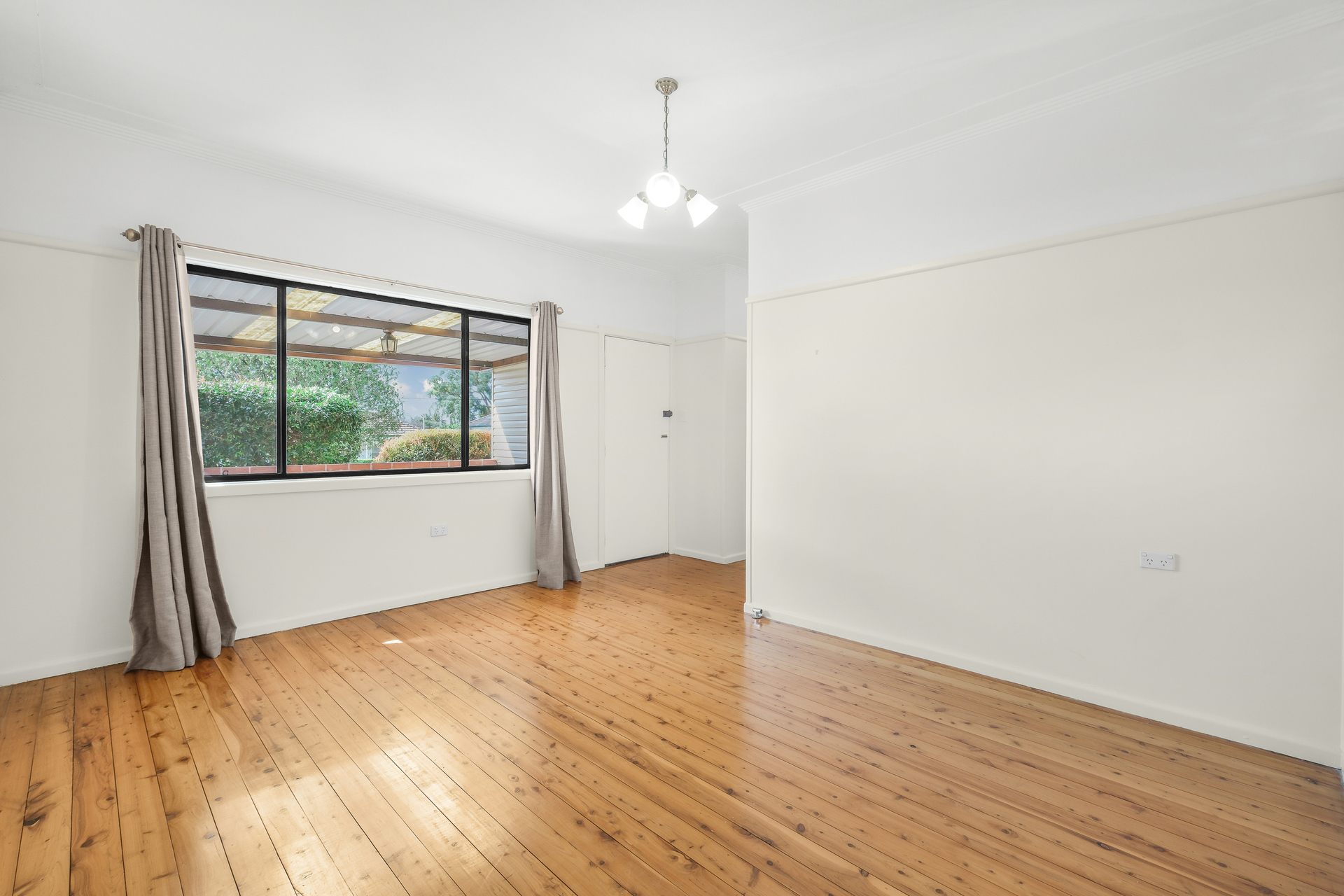 12 DERBYSHIRE AV, TOONGABBIE NSW 2146, 0 chambres, 0 salles de bain, House