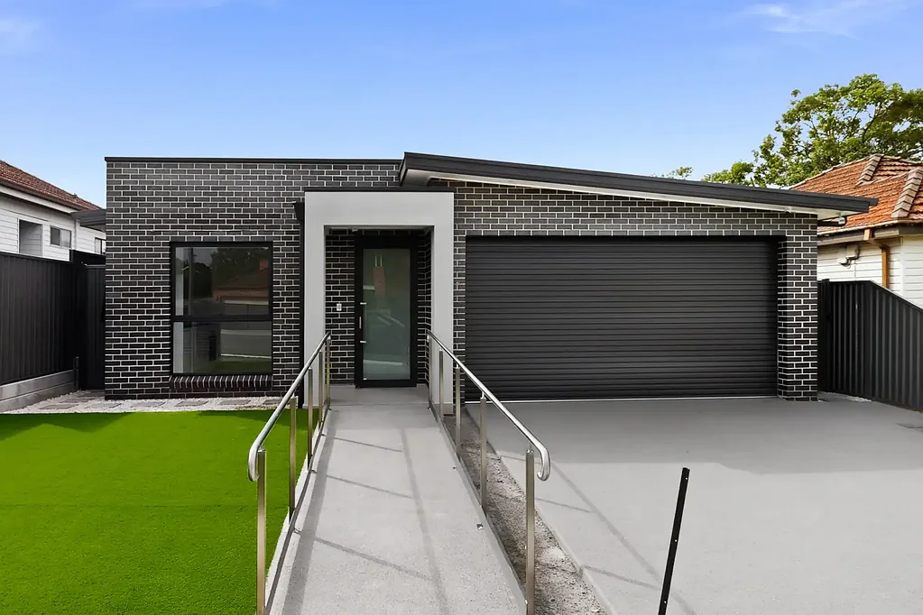 New Studios in Sefton ALL BILLS INCLUDED