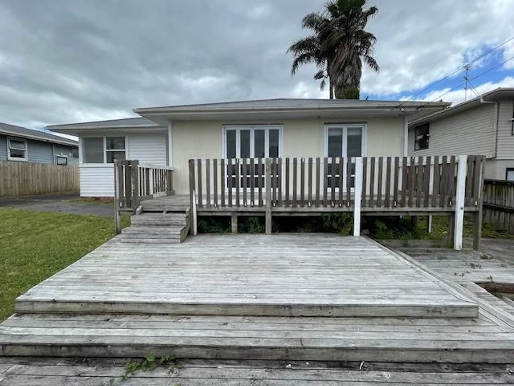 Simple Living – Papakura Rental