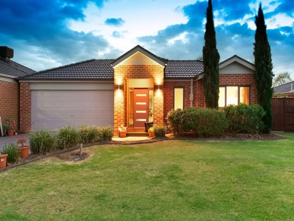 Spacious Family Retreat with Two Living Areas in a Prime Location!