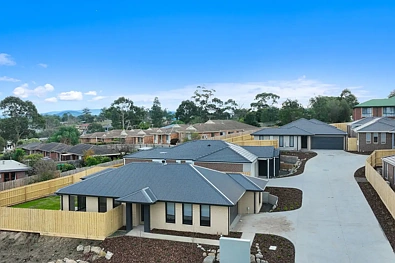 Bunyip 3 Bedroom Premium Three Bedroom Townhouse, Superb Location
