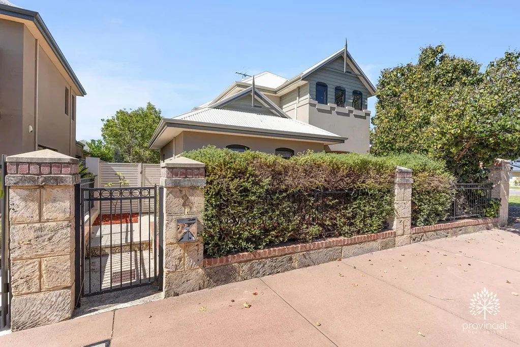 2 Parkfarm Drive, South Guildford, WA 6055
