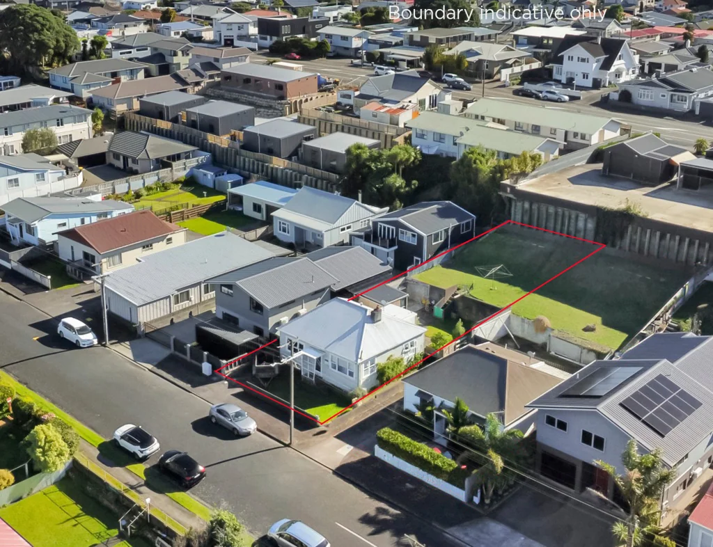 New Plymouth Central 3 Slaapkamer CBD-FRINGE WITH MINOR DWELLING POTENTIAL