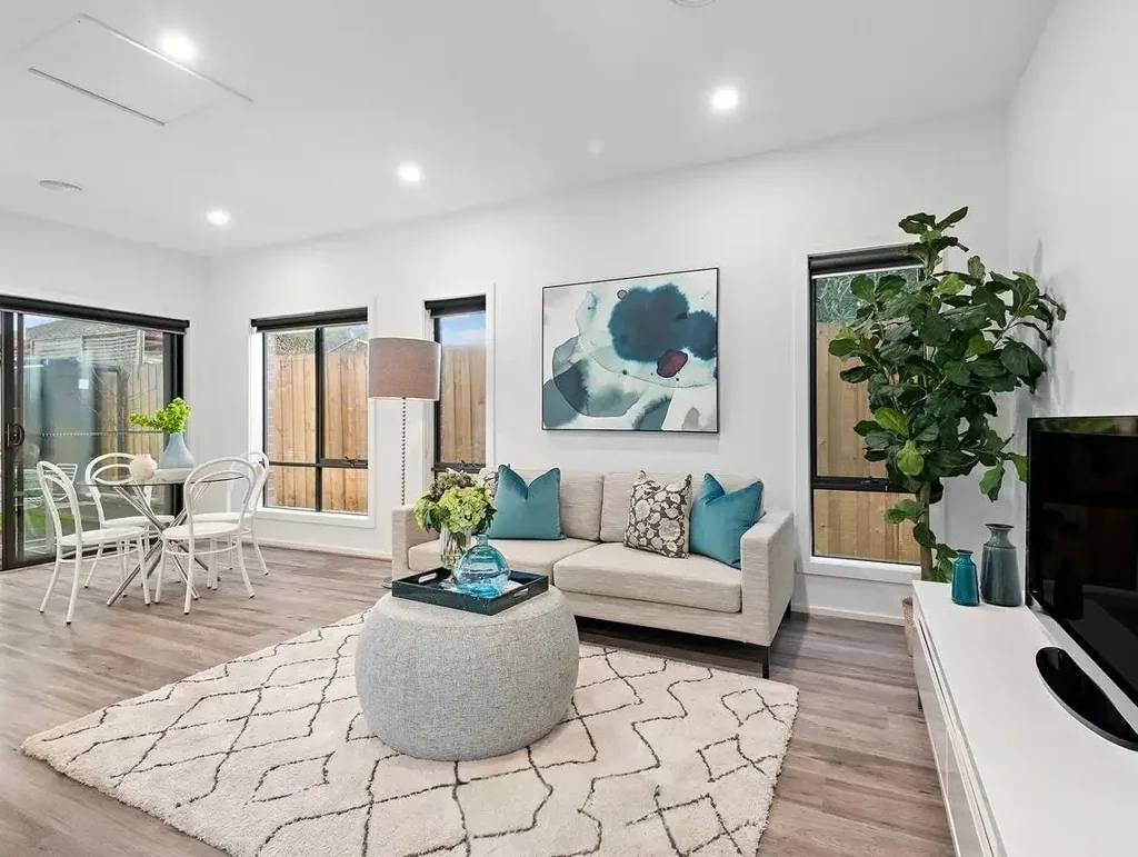 Modern, Stylish & Convenient Living in the Heart of Clayton South
