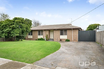 Labas ng Bahay - 40 VENTNOR CR, COOLAROO VIC 3048