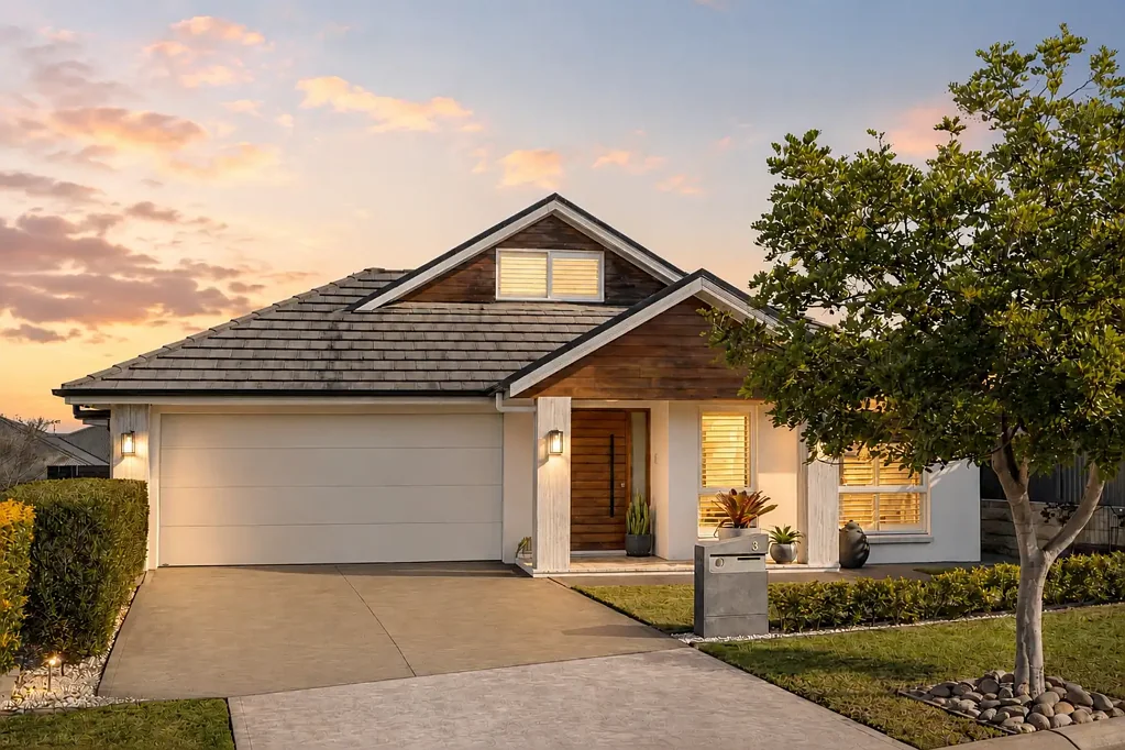 Oran Park 5房 定制三层豪华住宅，带五间完整浴室 Custom-Built Tri-Level Luxury with Five Complete Bathrooms