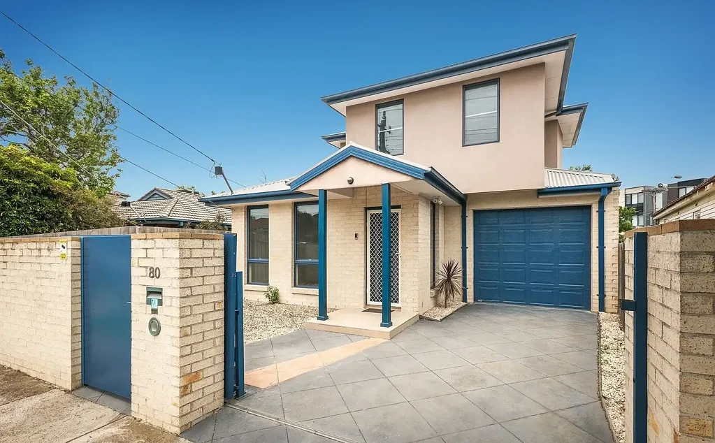Contemporary Living in a Prime Location