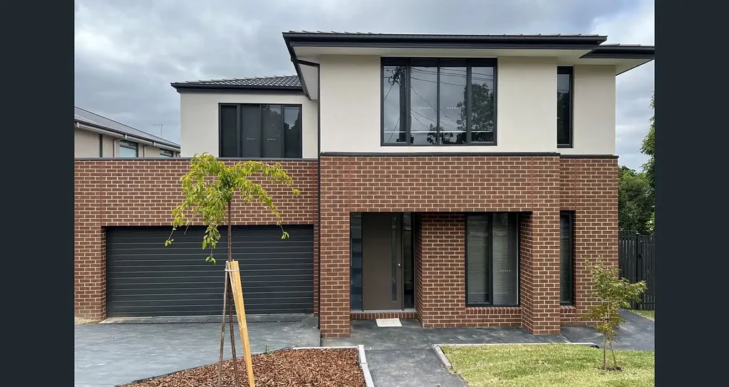 5-Bedroom Luxury Home in Prime Ashburton Location