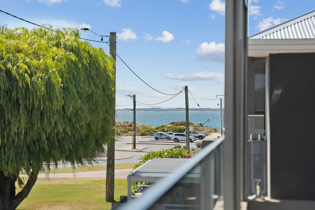 4C Victoria Street, Rockingham, WA 6168