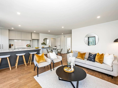 Paerata 4房  Brand New Home & Income!