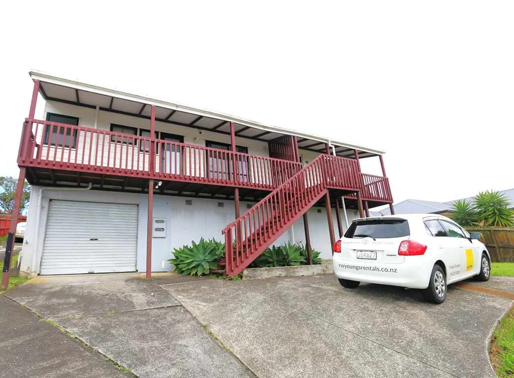 3 Bedroom 2 bathroom Family house