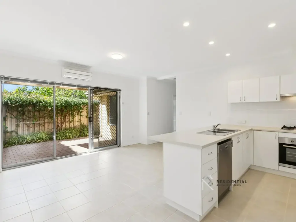 10c Roebuck Street, Innaloo, WA 6018