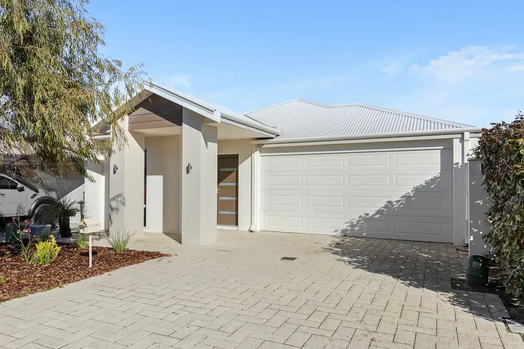Alkimos 3 Bedroom MODERN COMFORT MINUTES FROM THE COAST