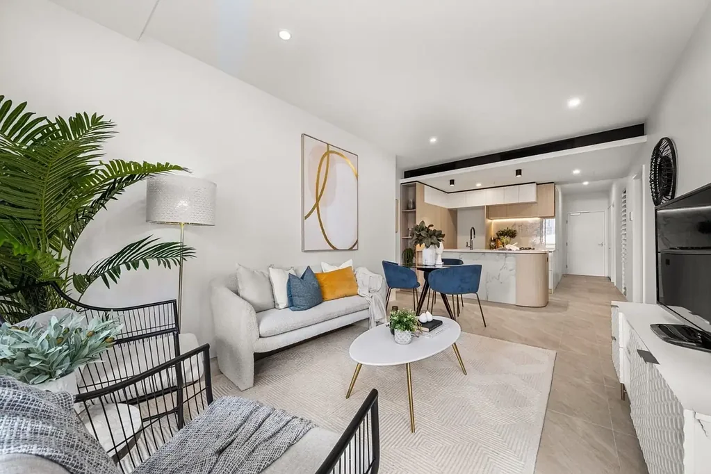 Sophisticated South Brisbane Apartment in the Prestigious SkyNeedle Precinct