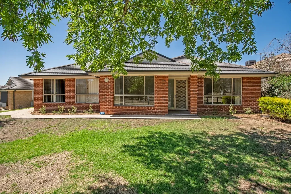 29 Squirrel Glider Drive, Thurgoona, NSW 2640
