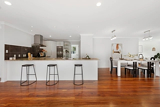 42 Shelter Drive, Greenhithe, North Shore City
