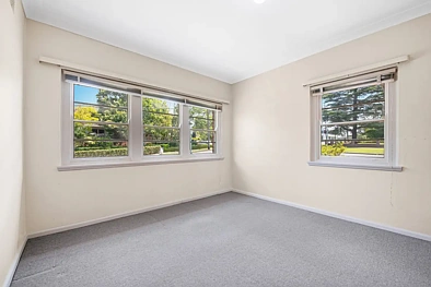 27 Bridge Road, Hornsby, NSW 2077, 3 slaapkamers, 1 badkamers, House