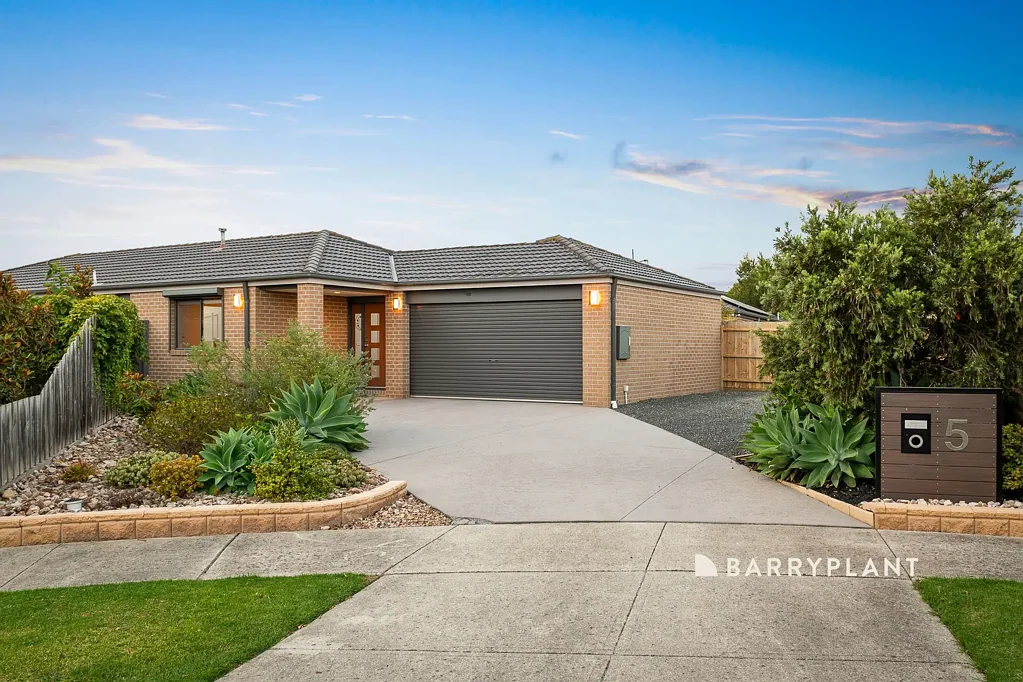 5 Pipit Close, Pakenham, VIC 3810