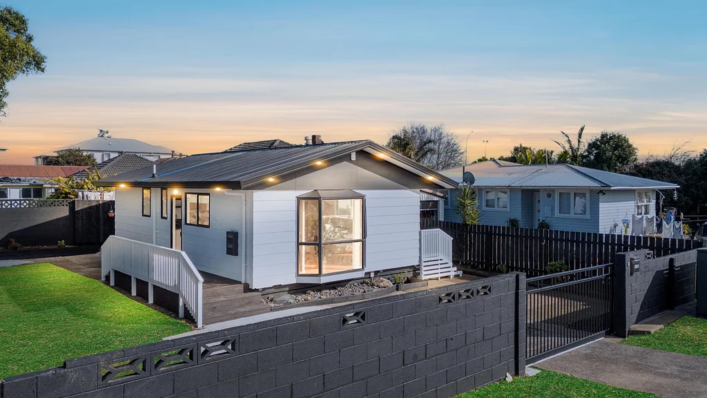 Manurewa 2 Bedroom Fully Renovated & Ready to Enjoy!