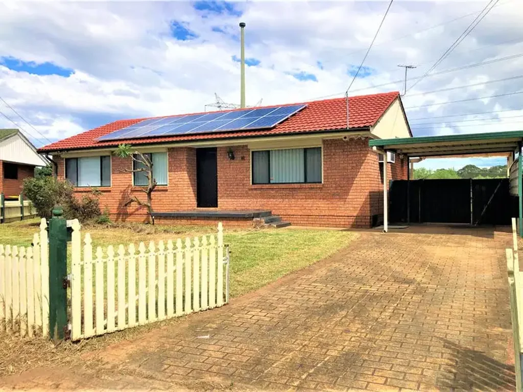 Well Maintained Family Home!