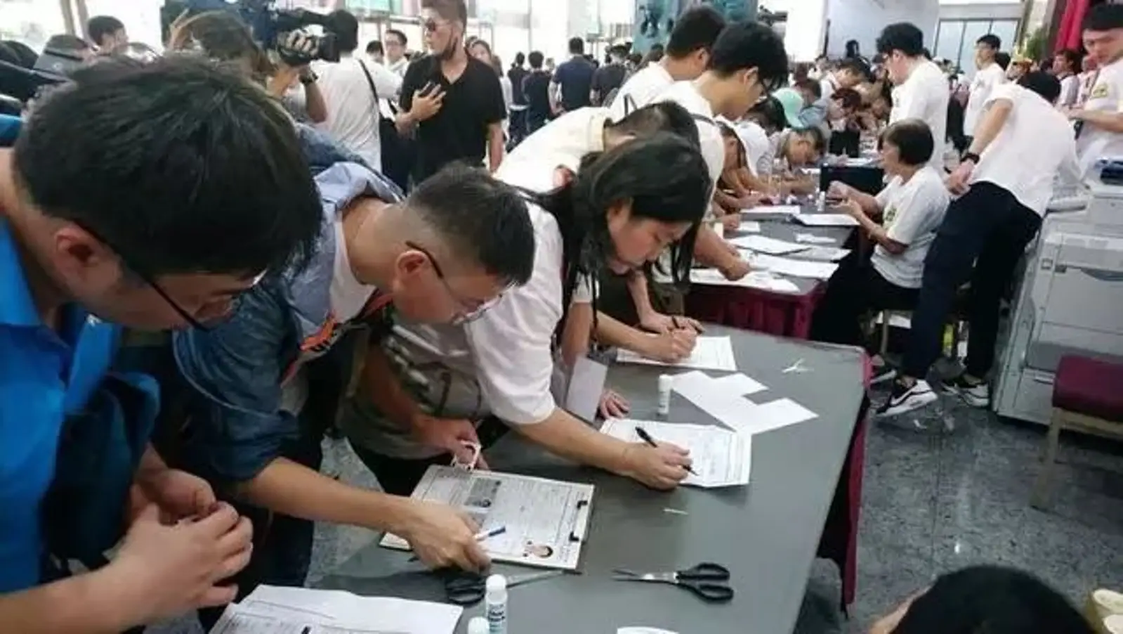 “台湾民众党”正式创立！柯文哲出任党主席