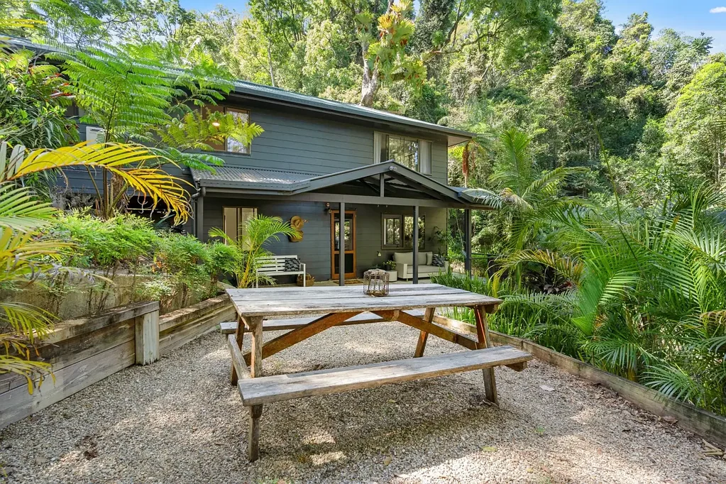 Goonengerry 5chambre Renovated Hinterland Sanctuary with River Frontage