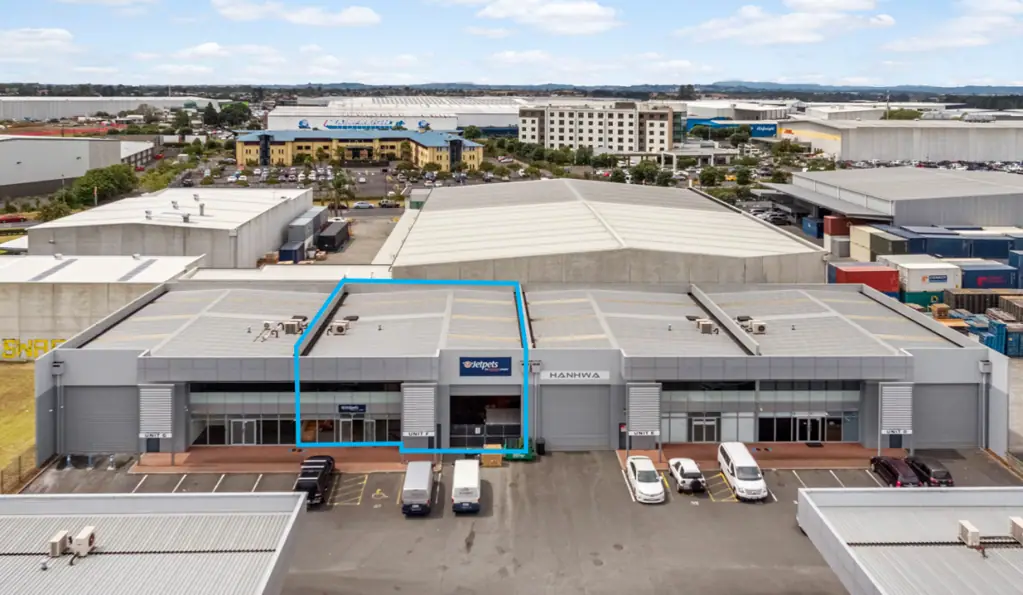 Mangere 408 m² Airport Industrial