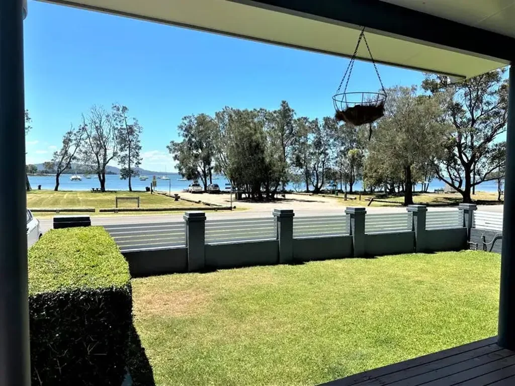 Waterfront - TANILBA BAY